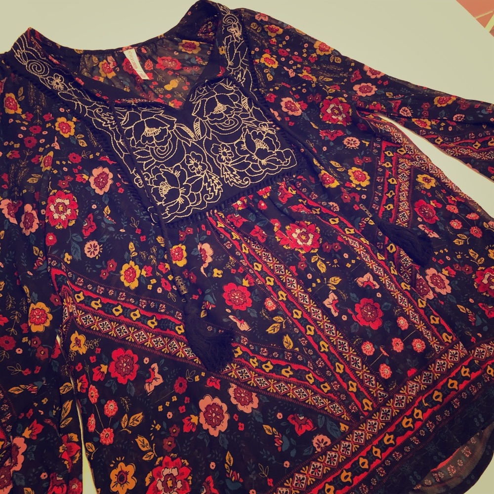 Women’s blouse/shirt quarter sleeve boho/hippie